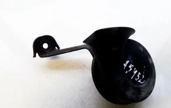 Volkswagen PASSAT B6 Horn signal E1000209