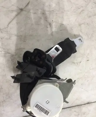 Ford S-MAX Middle seatbelt (rear) 611B68N
