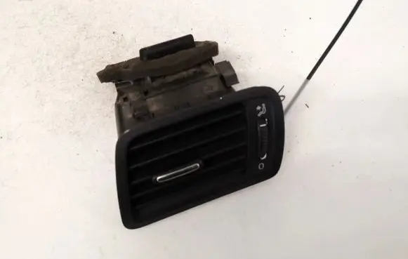 Volkswagen PASSAT B6 Dash center air vent grill 3c1819701e