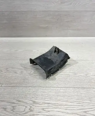 BMW 5 E60 E61 Air intake duct part 7039132 74850610