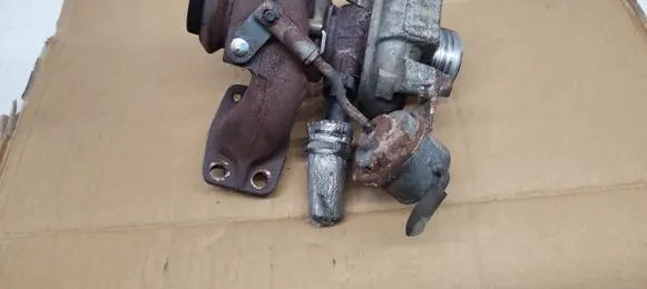 Citroen C4 I Turbo 9685283080 084701458 TD625S206T4