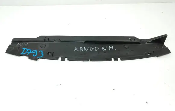 Renault Kangoo I Front bumper mounting bracket 8200152587R