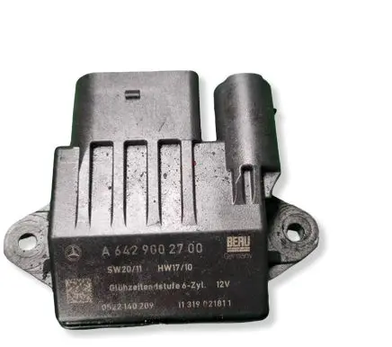 Mercedes-Benz E W212 Glow plug pre-heat relay A6429002700 0522140209 11319021811