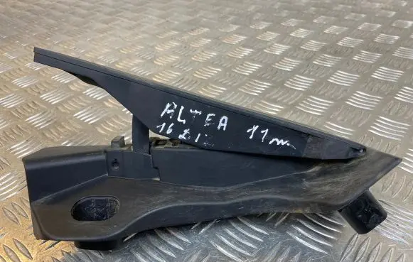 Seat Altea XL Accelerator throttle pedal 1K1721503S 6510100102