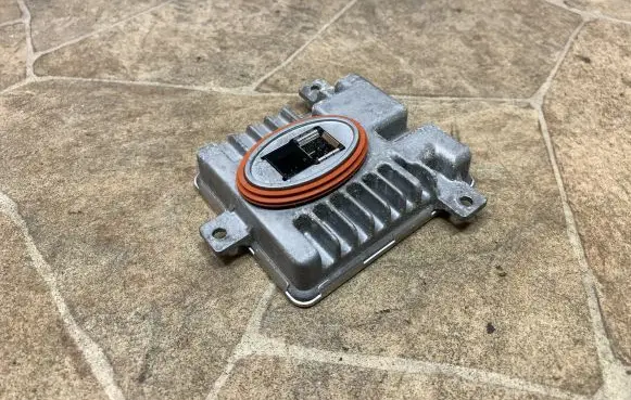 BMW 7 F01 F02 F03 F04 Xenon control unit/module 7237647