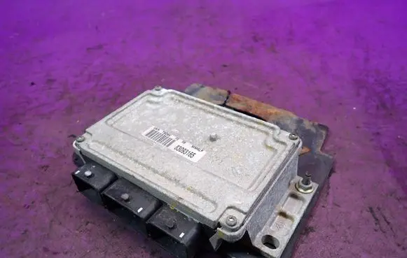 Peugeot 307 CC Engine control unit/module ECU IAW6LP140