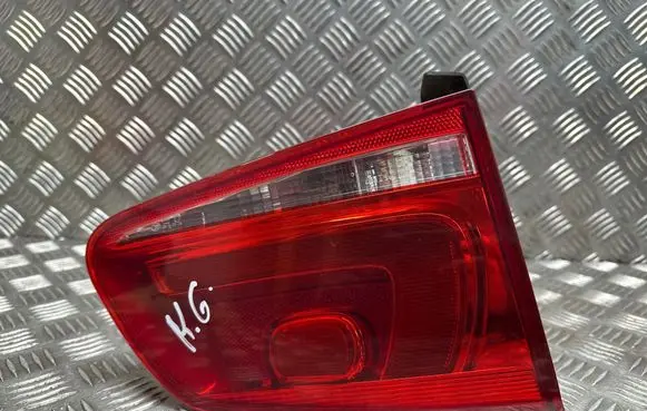 Volkswagen Touareg II Tailgate rear/tail lights 7P6945093A 89090273