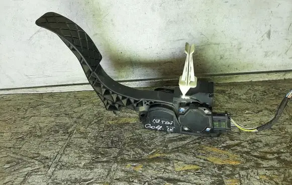 Volkswagen Golf IV Accelerator throttle pedal 0281002342 081216000YB3 1J1721503K