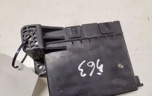 Toyota Avensis T270 Other control units/modules 8865005251 MB1777001850