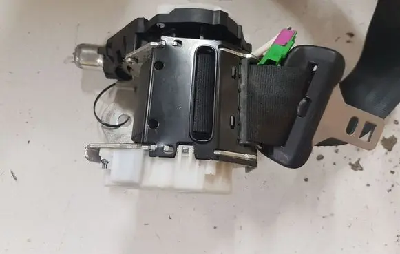 Volvo XC60 Rear seatbelt 34033923C