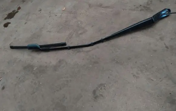 Citroen C5 Aircross Front wiper blade arm