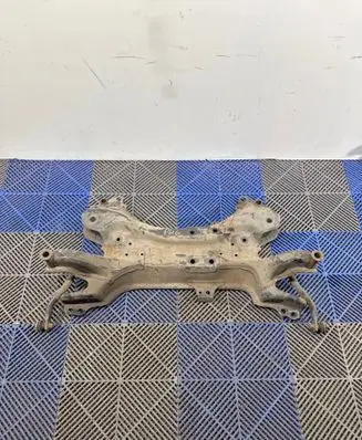 Toyota Prius (XW30) Front subframe
