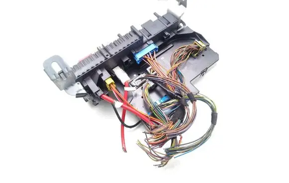 Mercedes-Benz E W212 Fuse module 2129060005 2129012304 2129021201
