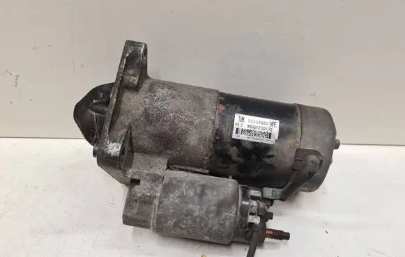 Opel Insignia A Starter motor 55352882 M001T30172