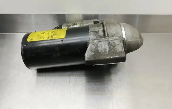 BMW 5 F10 F11 Starter motor 7801203 20100501 0001115069