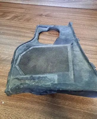Audi A8 S8 D2 4D Other engine bay part 4D1819403