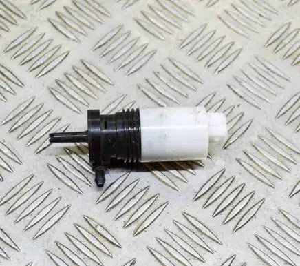 Volvo XC60 Windscreen/windshield washer pump 1028284001