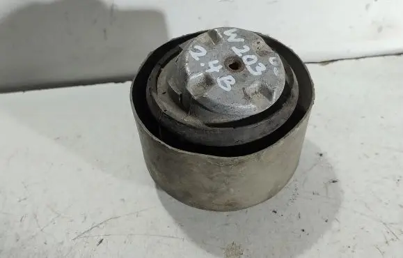 Mercedes-Benz C W203 Engine mount vacuum valve A2032410413
