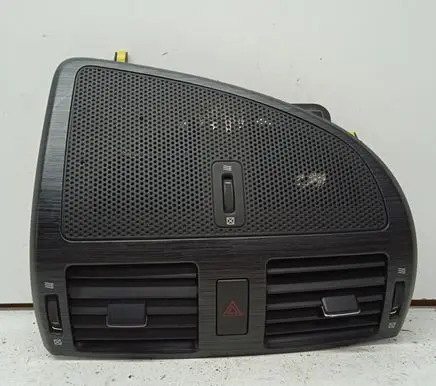 Toyota Avensis T270 Dash center air vent grill 5567005090