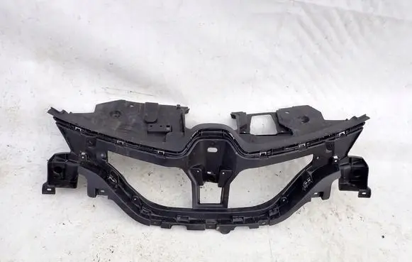 Renault Captur II Front bumper upper radiator grill 620365678R