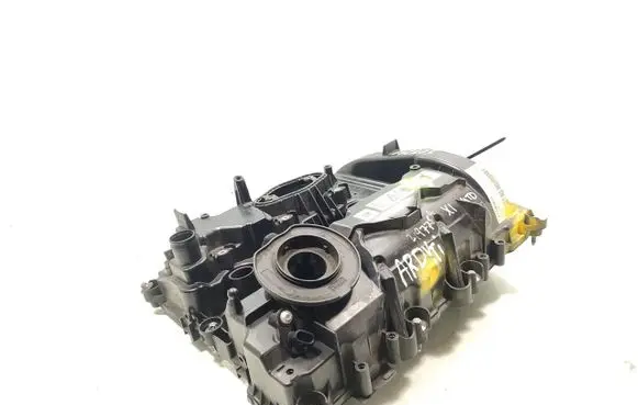 BMW X1 F48 F49 Rocker cam cover 8631744 72390136