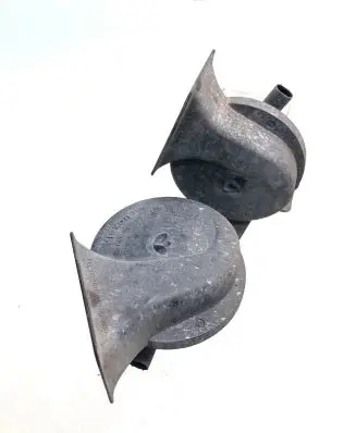 BMW 5 E60 E61 Horn signal 0092018 6935709