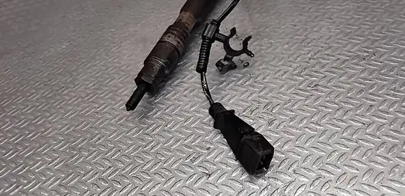 Seat Ibiza II (6k) Fuel injector 038130202B