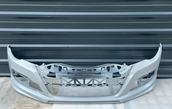 Volkswagen PASSAT CC Front bumper 3C8807221C 3C8807317AG