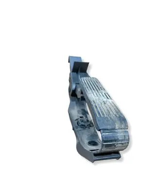 Mercedes-Benz E W211 Accelerator throttle pedal A2113000404