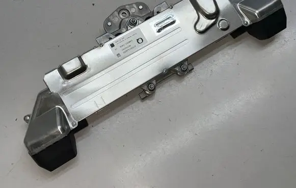 Windshield/windscreen camera