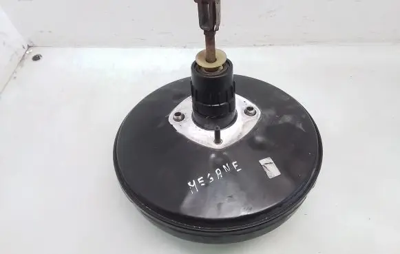 Renault Megane II Brake booster 8200453735