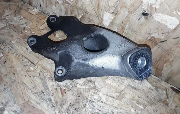 Audi A4 S4 B8 8K Engine mounting bracket 8K0199307AP