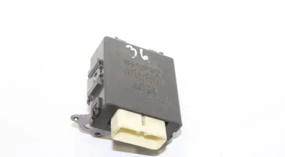 Toyota Avensis T270 Door central lock control unit/module 8597020020