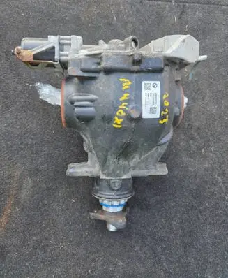 BMW 3 G20 G21 Rear differential 8686989 2302200008