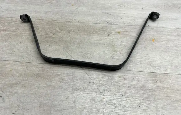 Porsche Cayenne (92A) Fuel tank mounting bracket 95820110702 7P5201654B