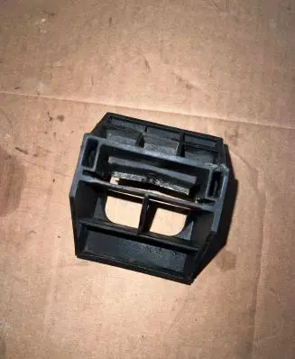 Radiator mount bracket