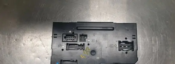 Mercedes-Benz E W212 Fuse module 5DK00962088 2129012304