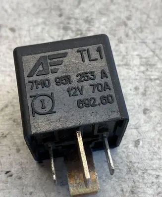 Volkswagen Sharan Other relay 7m0951253a