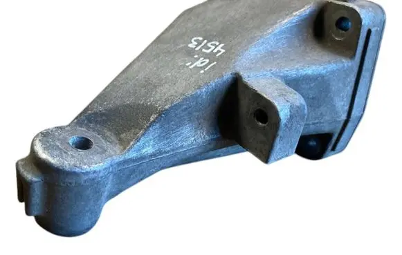 Mercedes-Benz Vito Viano W639 Engine mounting bracket A6462230204