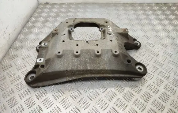 Audi A6 C7 Engine mounting bracket 8K0399263AT