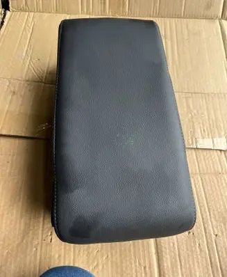 Ford Mondeo MK V Rear seat armrest 