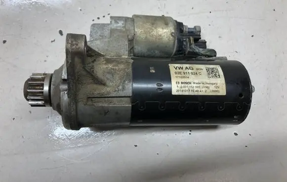 Volkswagen Caddy Starter motor 02E911024C 17102014 0001153005