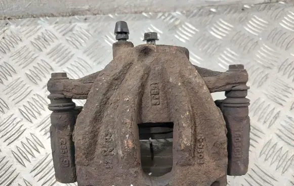 Toyota Corolla Verso AR10 Front brake caliper 4773005060