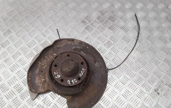 Volvo S70 V70 V70 XC Rear wheel hub spindle/knuckle 