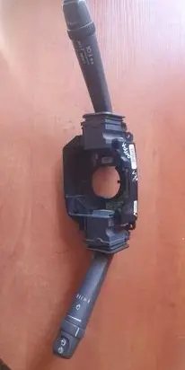 Volvo V70 Wiper control stalk 8685372