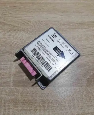 Opel Omega B1 Airbag control unit/module 90491004 5WK4087