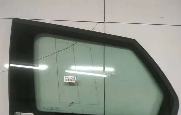 Citroen C4 I Picasso Rear side window AS2