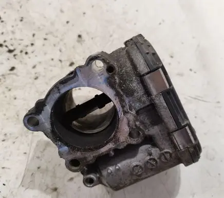 Nissan X-Trail T31 Throttle valve 8200330810