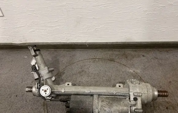 BMW 3 F30 F35 F31 Steering rack 6889107