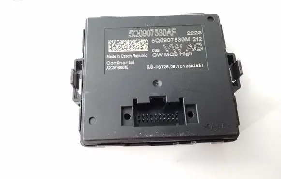 Volkswagen PASSAT B8 Gateway control module 5Q0907530AF